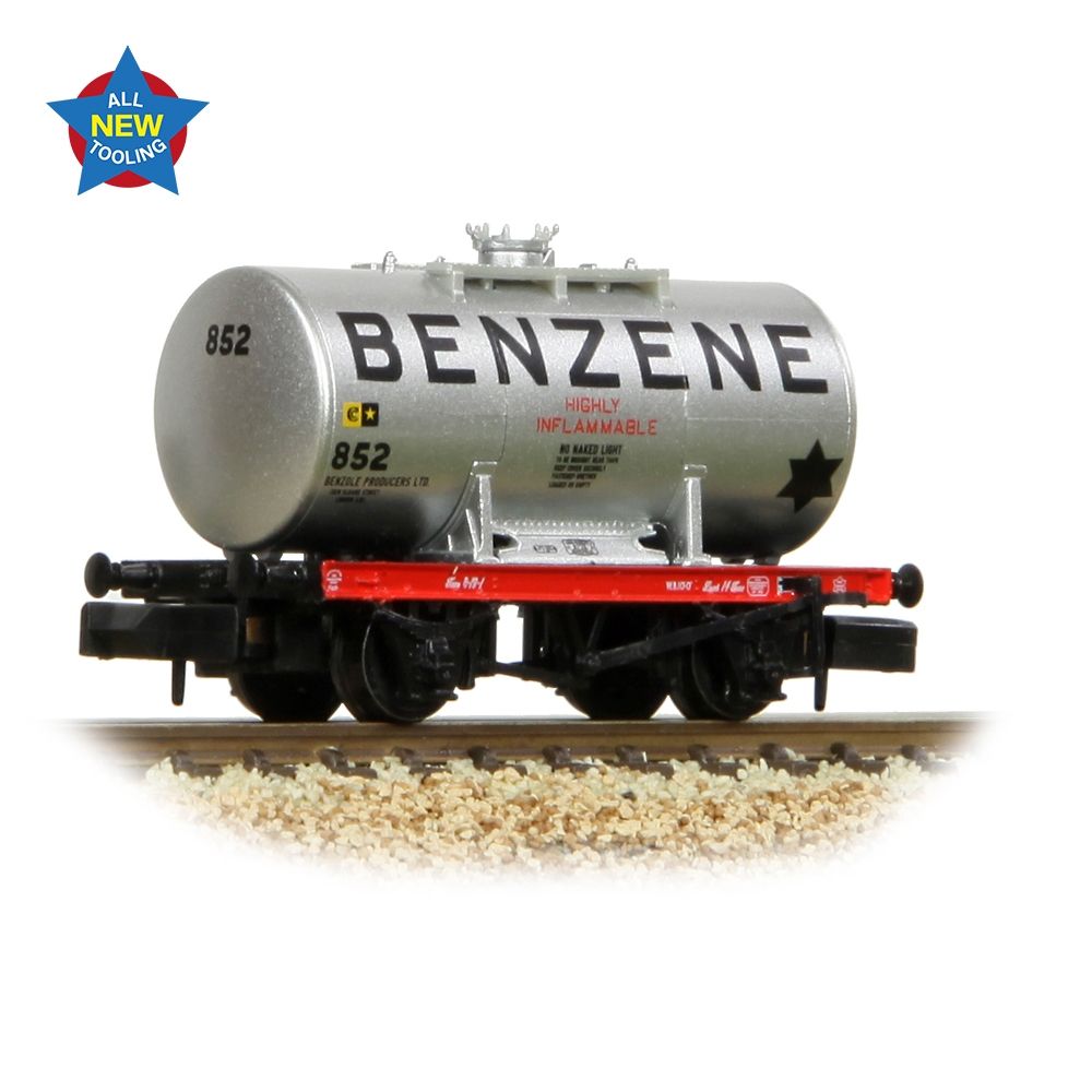 Farish 378-000 14T Anchor-Mounted Tank Wagon 'Benzene' Silver - N Gauge