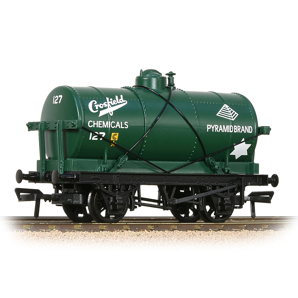 Bachmann 37-682A 14T Tank Wagon 'Crossfield Chemicals' Green, OO Gauge *LAST FEW*