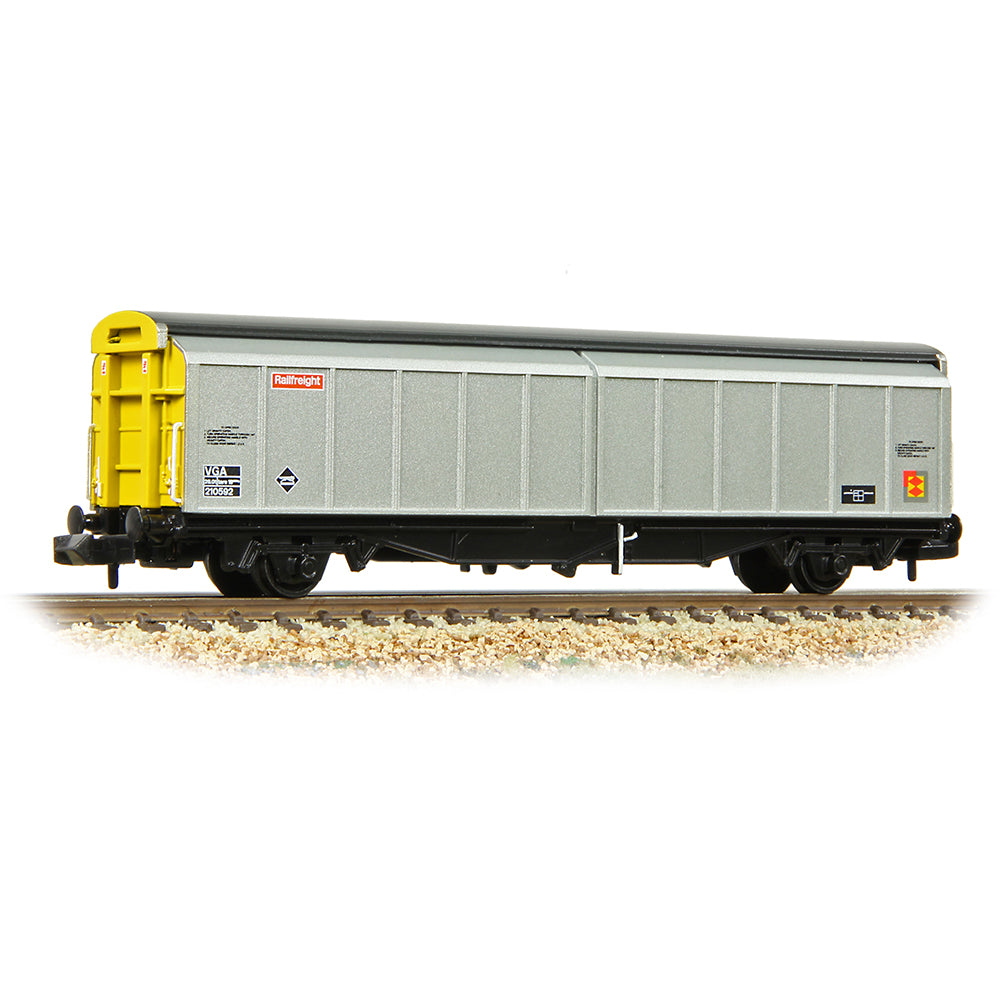 Farish 373-602D BR VGA Van BR Railfreight Distribution Sector N Gauge