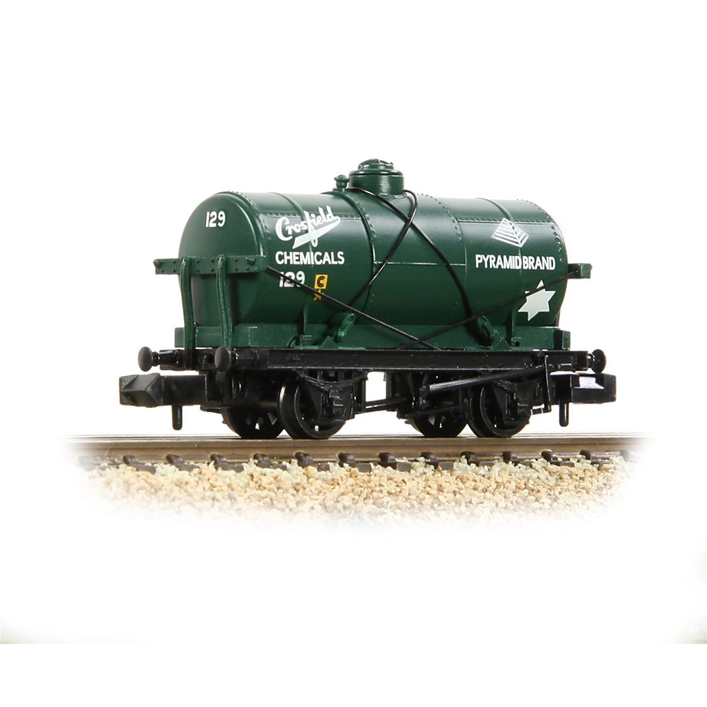 Farish 373-659A 14T Tank Wagon 'Crossfield Chemicals' Green - N Gauge