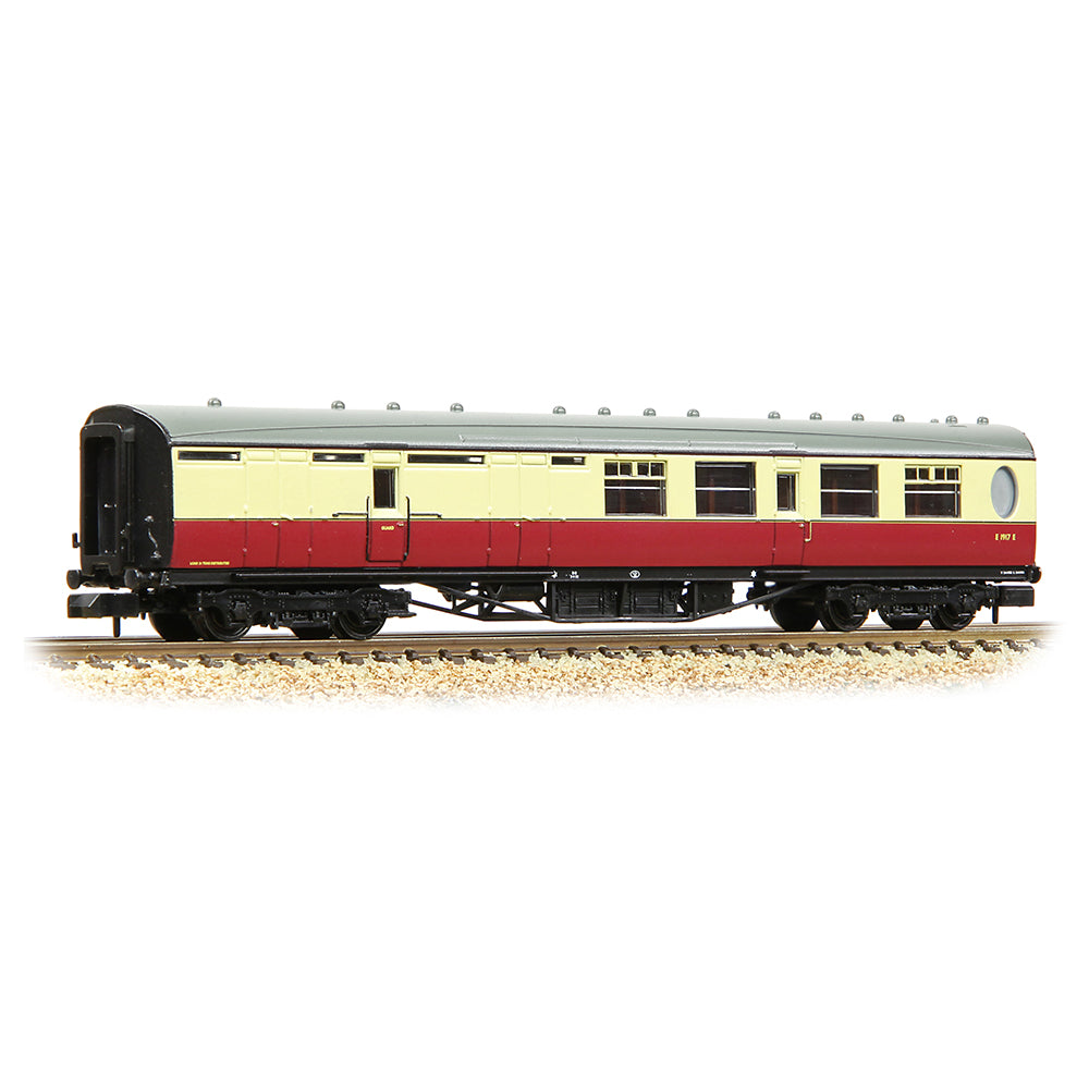 Farish 376-276A LNER Thompson Brake Third Corridor BR Crimson & Cream