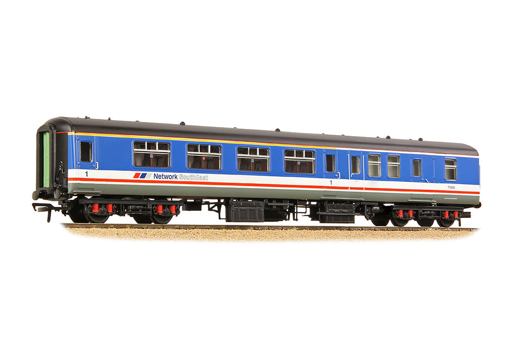 Bachmann 39-414 BR Mk2A BFK Brake First Corridor BR Network SouthEast (Original) OO Gauge *PRE ORDER £63.71*