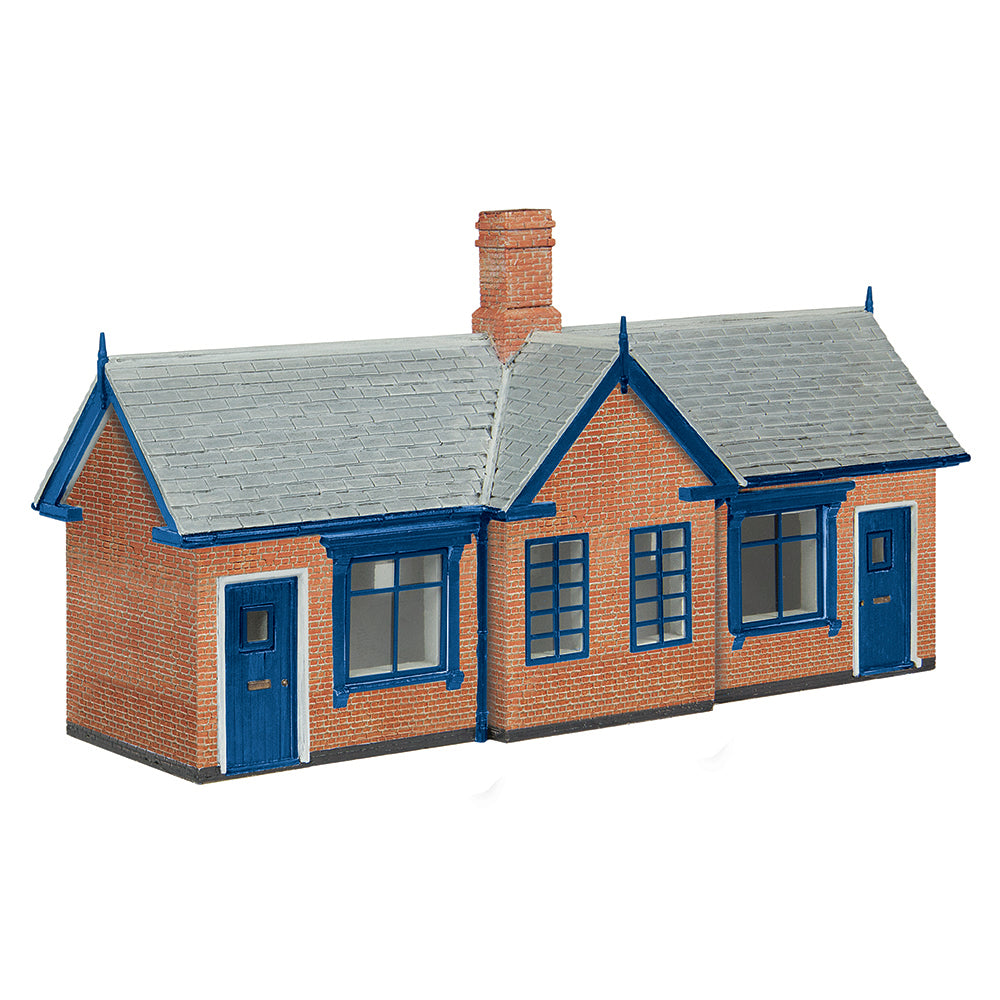 Scenecraft 44-1024B Transport Cottages - Brick & Blue 1:76 (OO) Gauge *PRE ORDER £38.21*