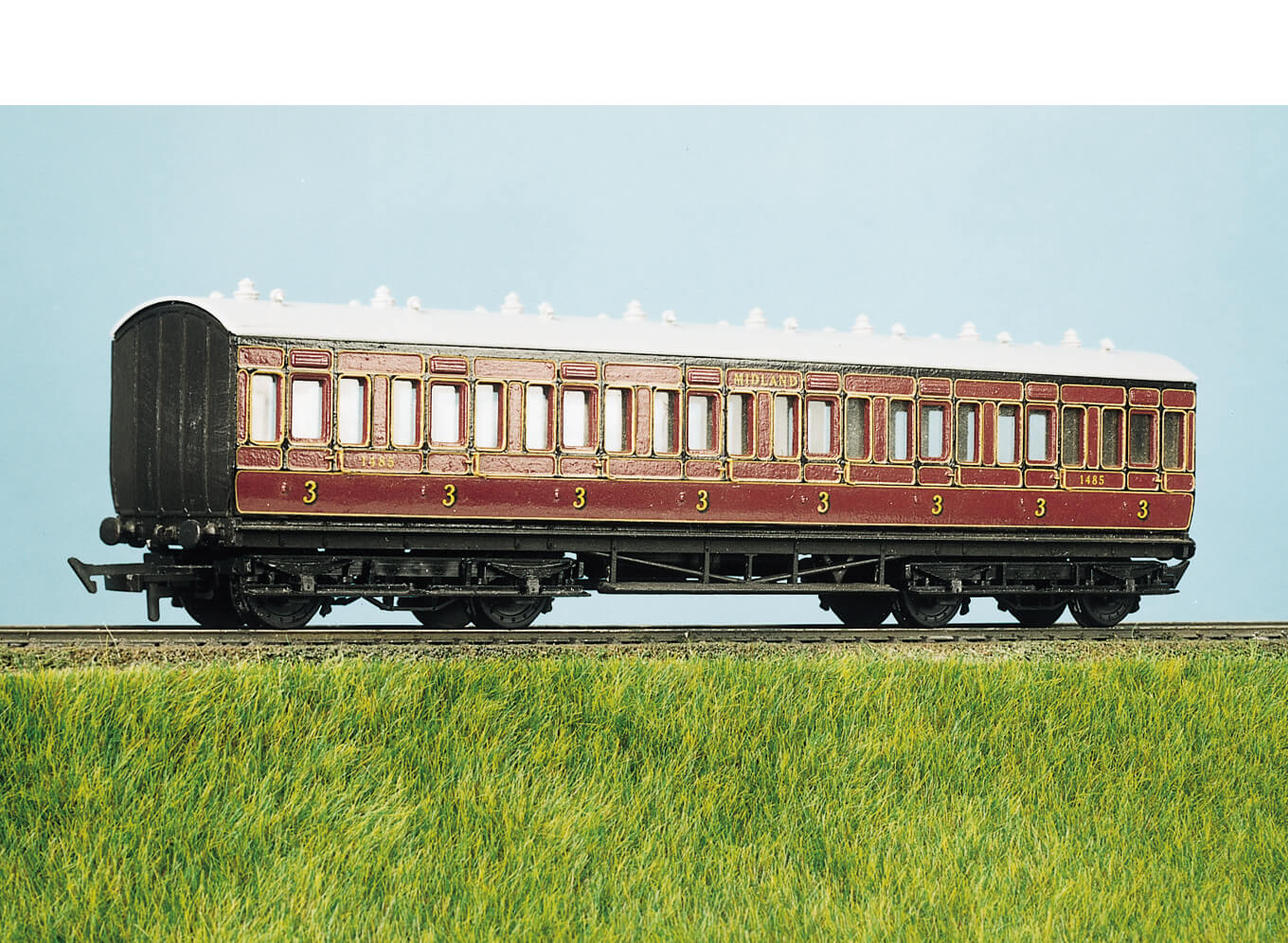 Ratio 710 LMS (Ex MR) 48ft Suburban, All 3rd, 8 Comp