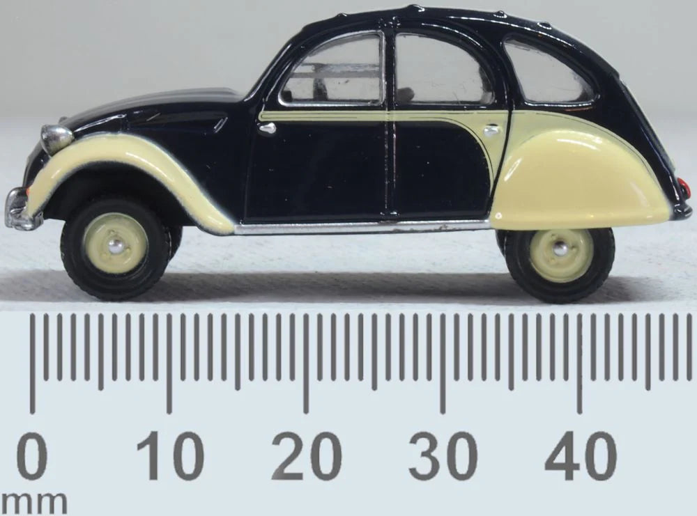 Oxford 76CT008 Citroen 2CV Dolly Blueberries & Cream, OO Gauge, 1/76 Scale