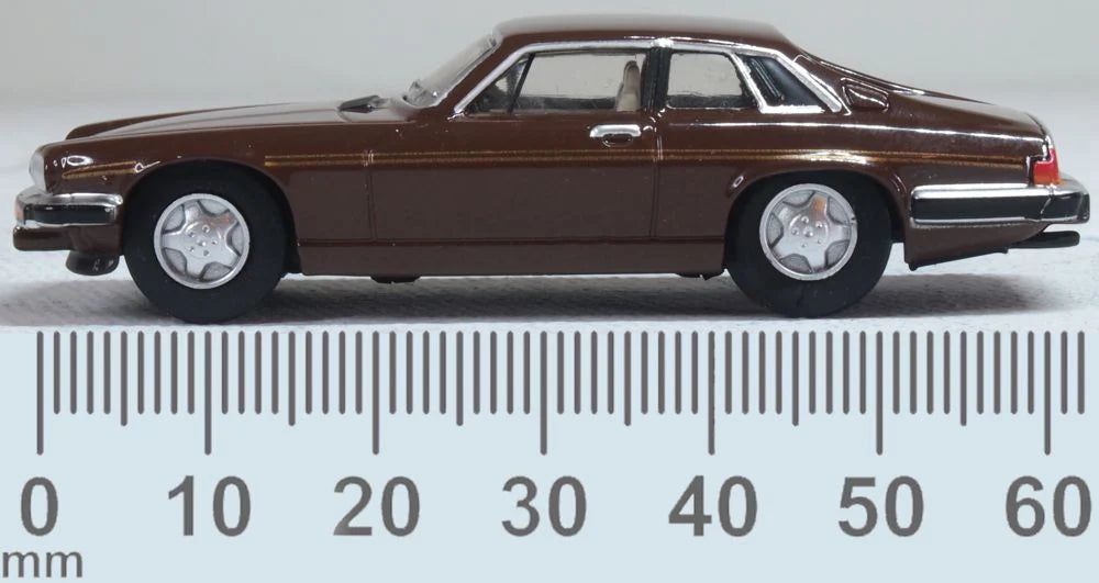 Oxford 76XJS007 Jaguar XJS Grosvenor Brown, OO Gauge, 1/76 Scale