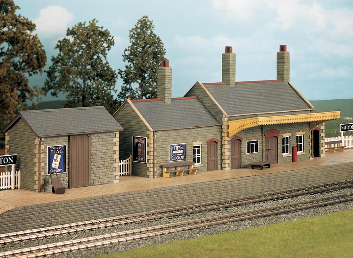 Wills kits CK17 Country Station, Stone Built