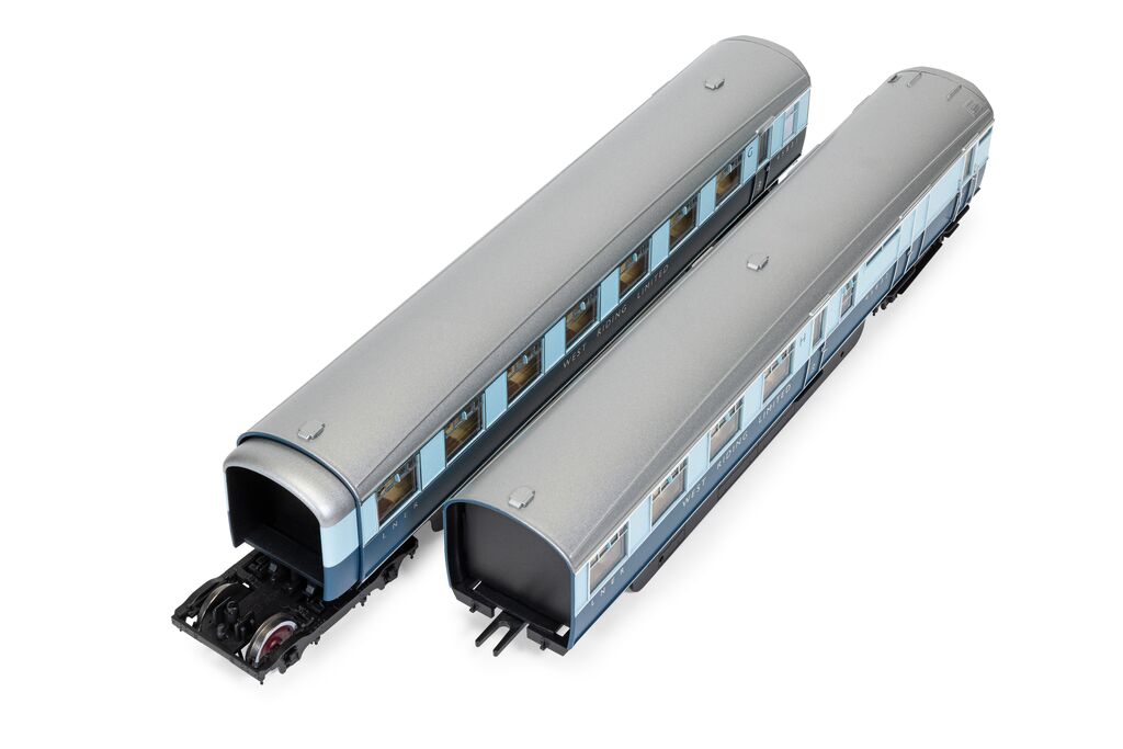 Hornby R40480 LNER West Riding Limited Open Third & Brake Third Articulated Coach pack OO Gauge *PRE ORDER £134.99*