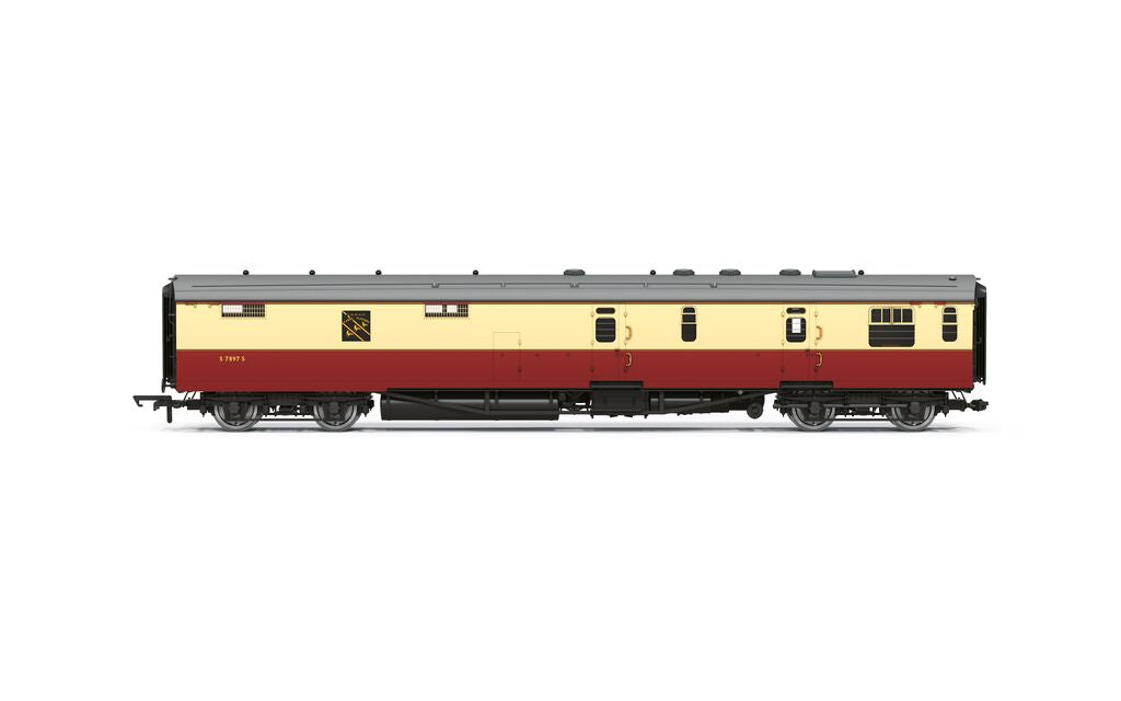 Hornby R40536 BR Kitchen and Buttery car & Composite Restaurant twin pack At the Sign of the Three Plovers OO Gauge *PRE ORDER £125.99*