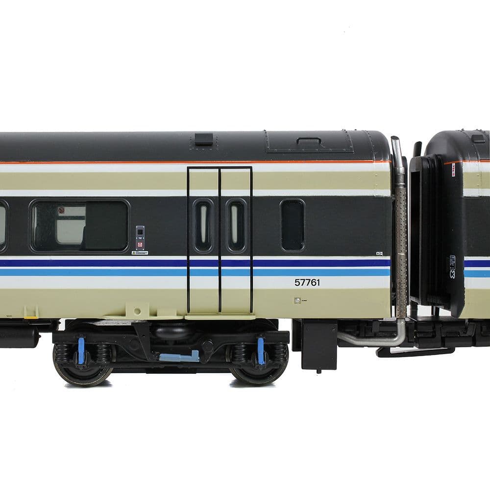 Bachmann 31-496 Class 158 2-Car DMU 158761 BR Provincial (Express) OO Gauge