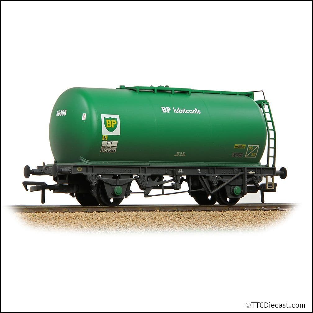 Bachmann 37-590A BR 45T TTF Tank Wagon 'BP Lubricants' Green - Weathered, OO Gauge