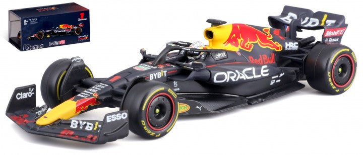 Burago 38062V Red Bull F1 RB18 2022 #1 Case with Verstappen Helmet, 1:43 Scale