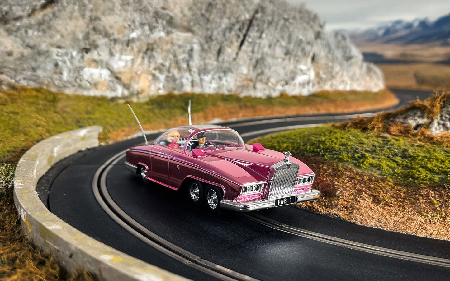 Scalextric C4579A Thunderbirds FAB-1 60th Anniversary Pink Chrome Edition 1:32 Scale *PRE ORDER £53.99*