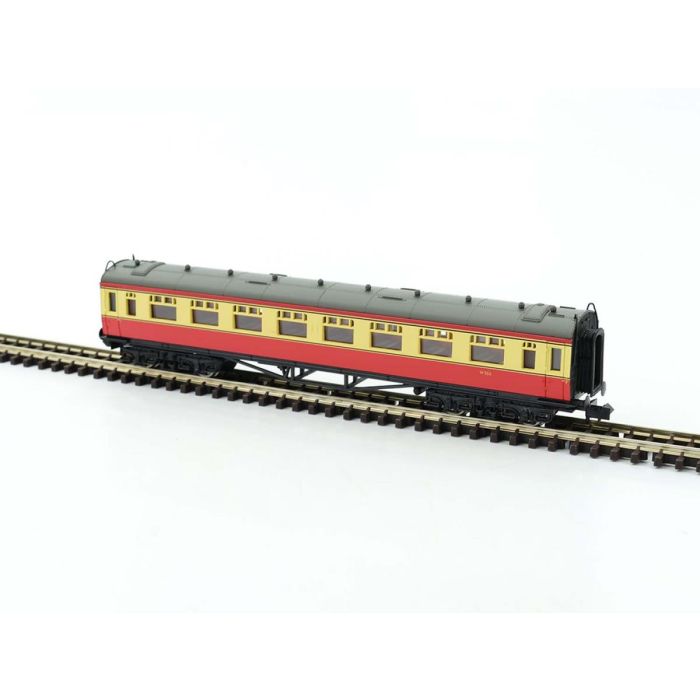 Dapol 2P-000-135 Collett Coach Second BR Crimson/Cream W553, N Gauge