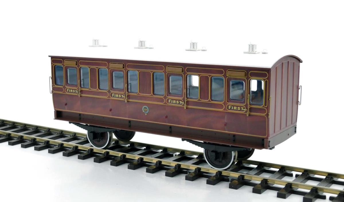 Dapol 7P-020-400L Stroudley 4 Wheel Suburban 1st Class 707 Mahogany LIGHT BAR