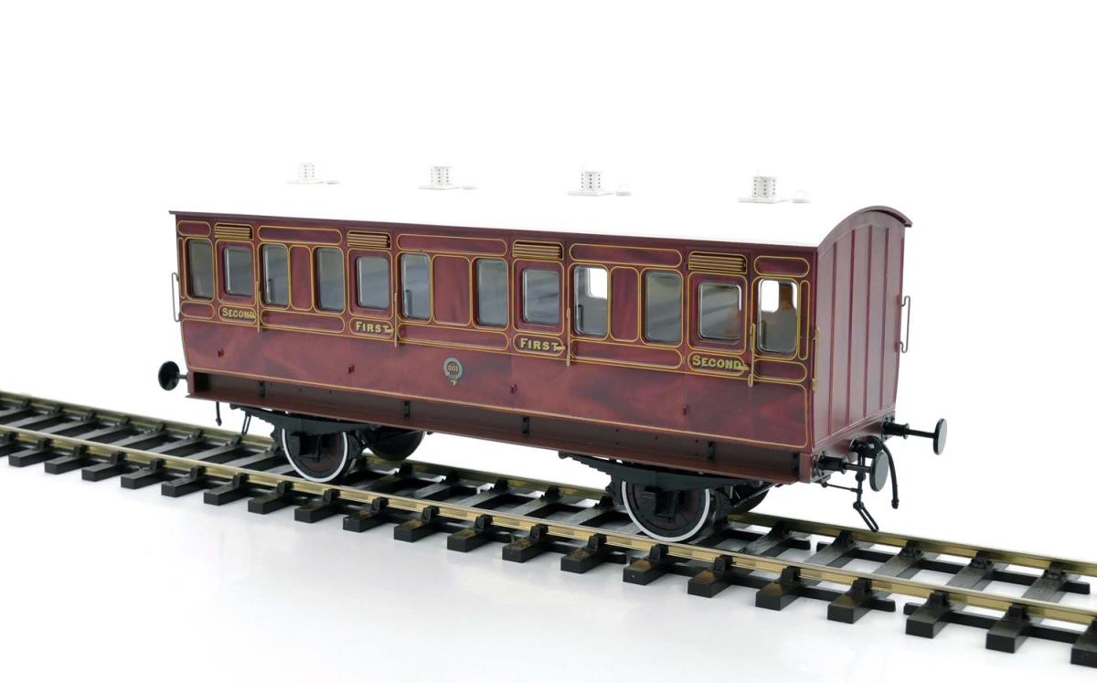 Dapol 7P-020-800D Stroudley 4 Wheel Main Line Composite Coach 301 Mahogany DCC FITTED