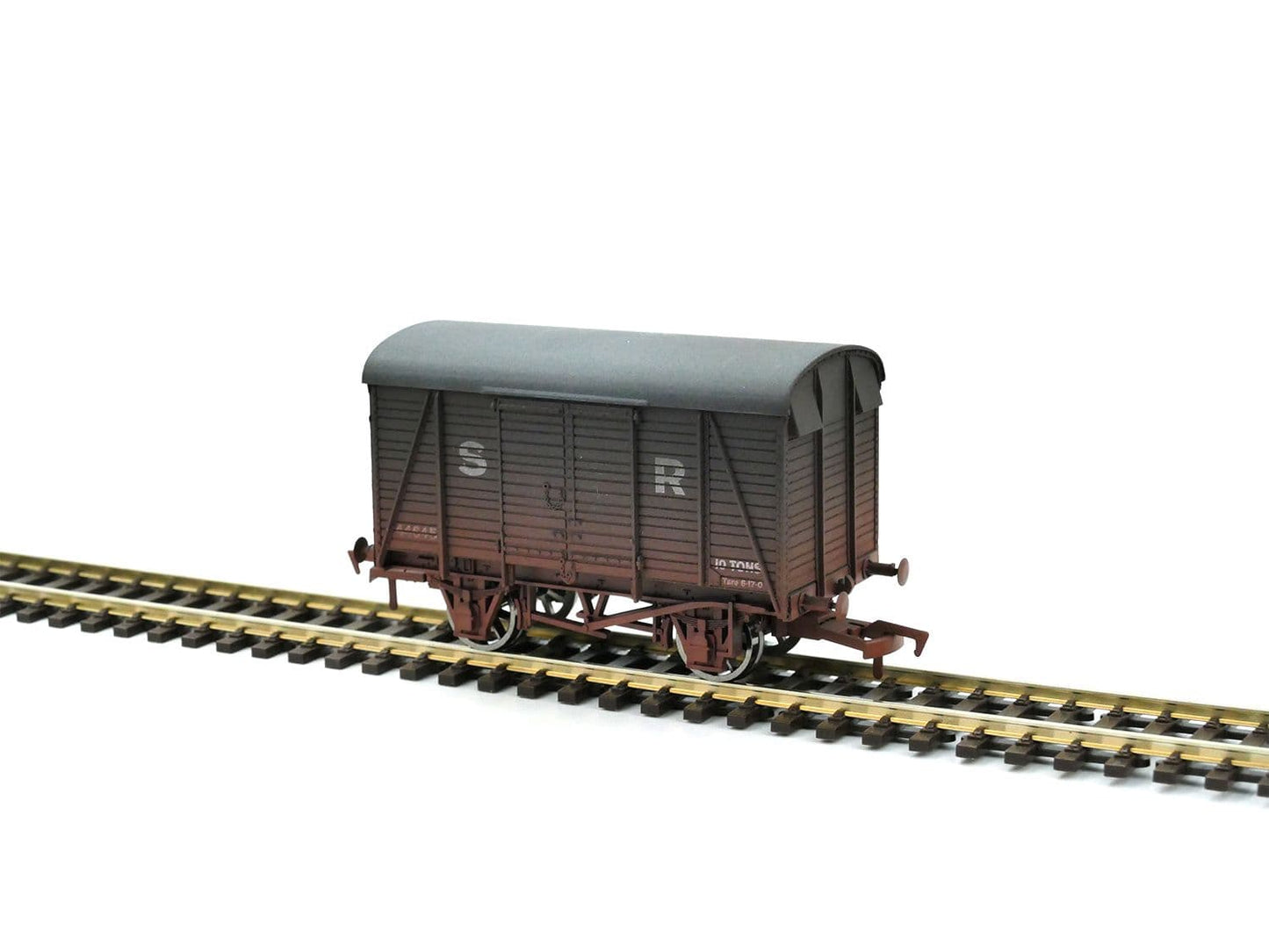 Dapol 4F-021-040 Box Van SR 44645 Weathered - LAST FEW OO Gauge