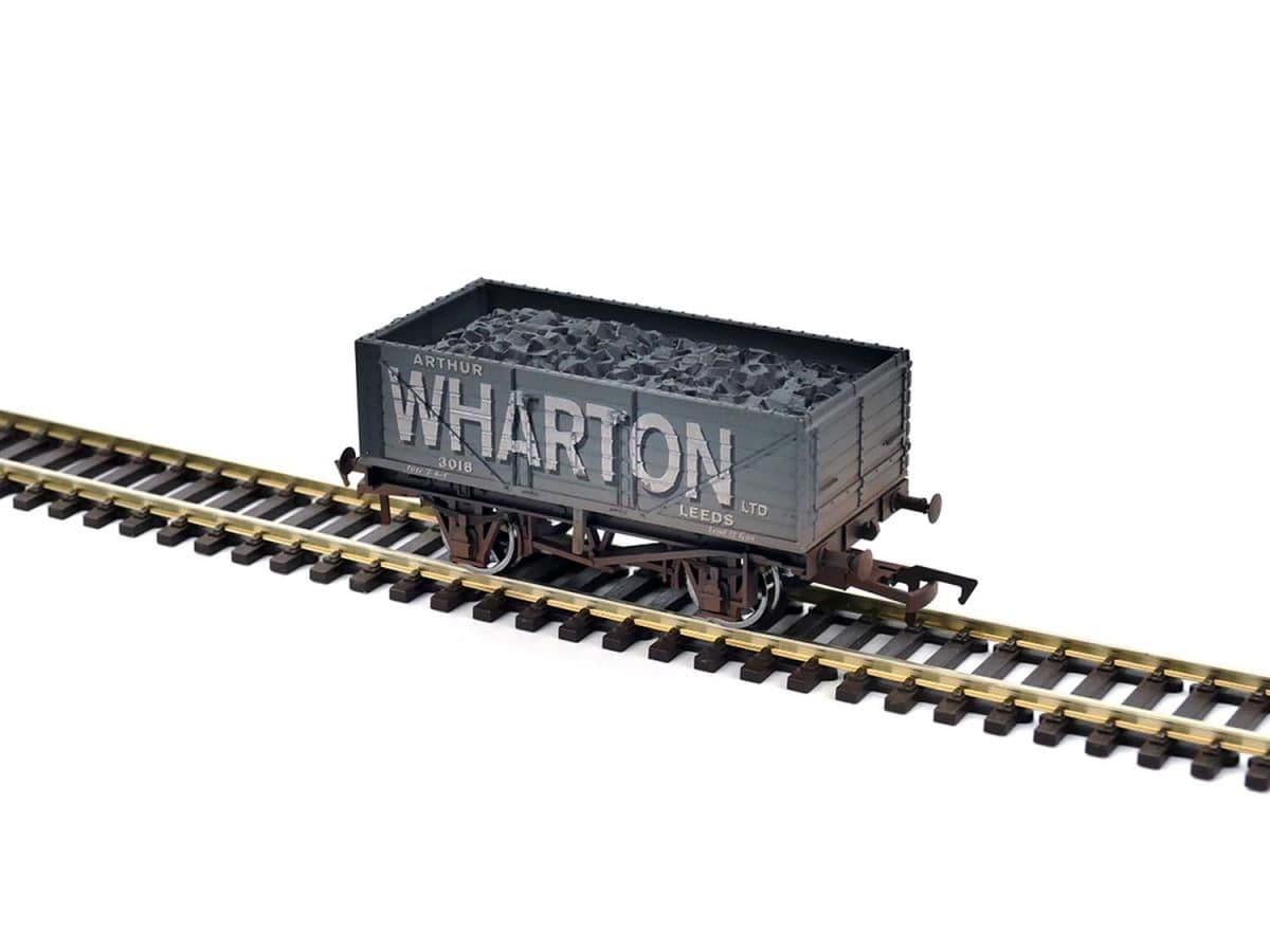Dapol 4F-071-103 7 Plank Arthur Wharton 3018 Weathered