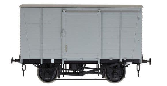 Dapol 7F-065-001 LMS Standard 12t Van Grey 505010, O Gauge