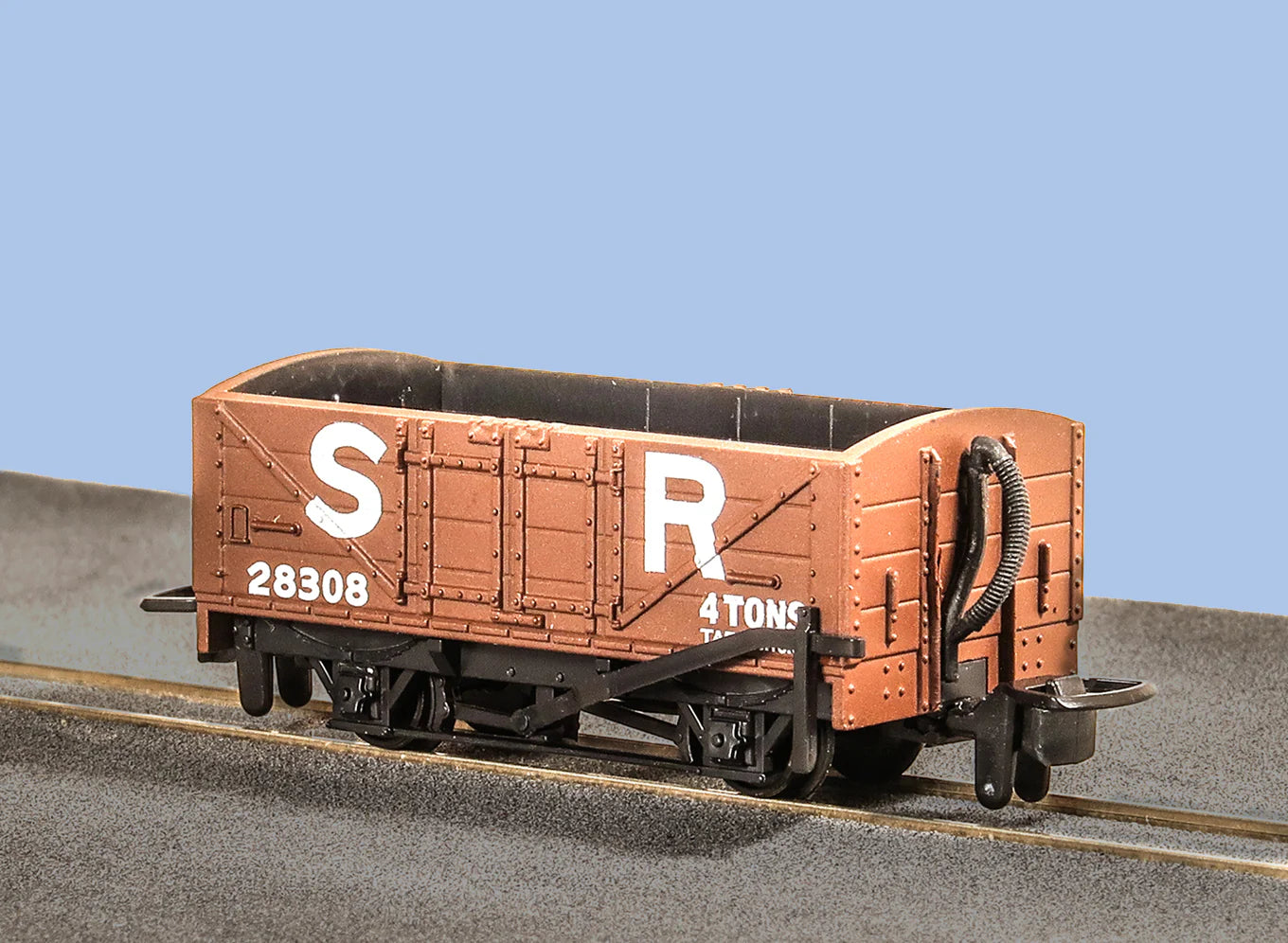 Peco GR-201B OO-9 Open Wagon, SR Livery No.28308