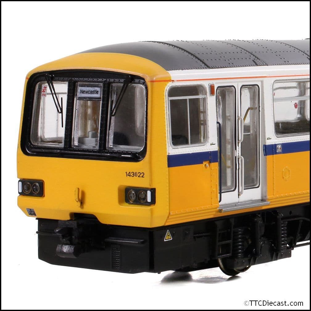 EFE Rail E83025 Class 143 2-Car DMU 143622 BR Tyne & Wear PTE OO Gauge *LAST FEW*