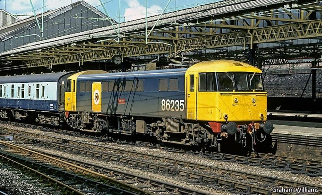 GM Collection GM4240304 Class 86 235 'Novelty' Rainhill 150 Blue/Yellow OO Gauge - PRE ORDER £216.71