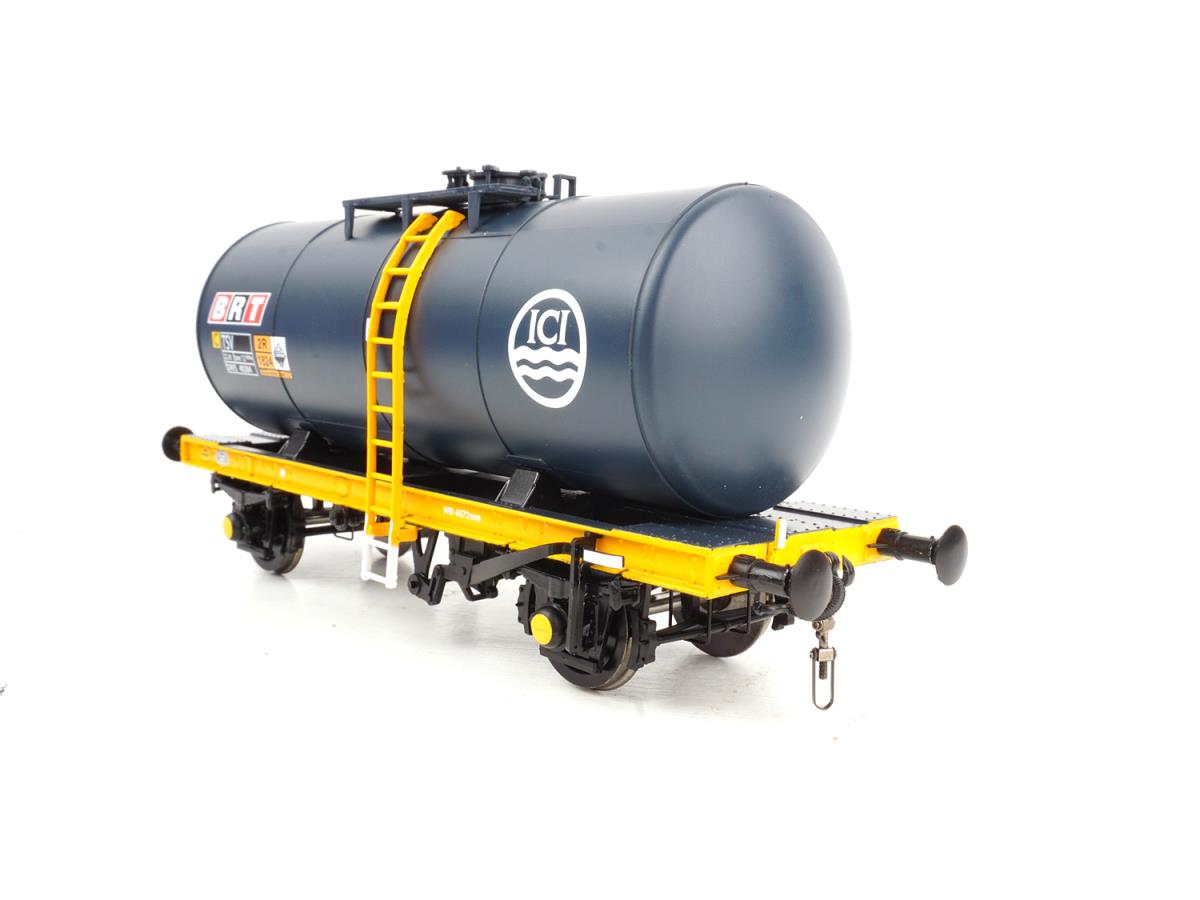 Heljan 1024 35t B Tank Wagon ICI Chemicals Grey/Orange , O Gauge