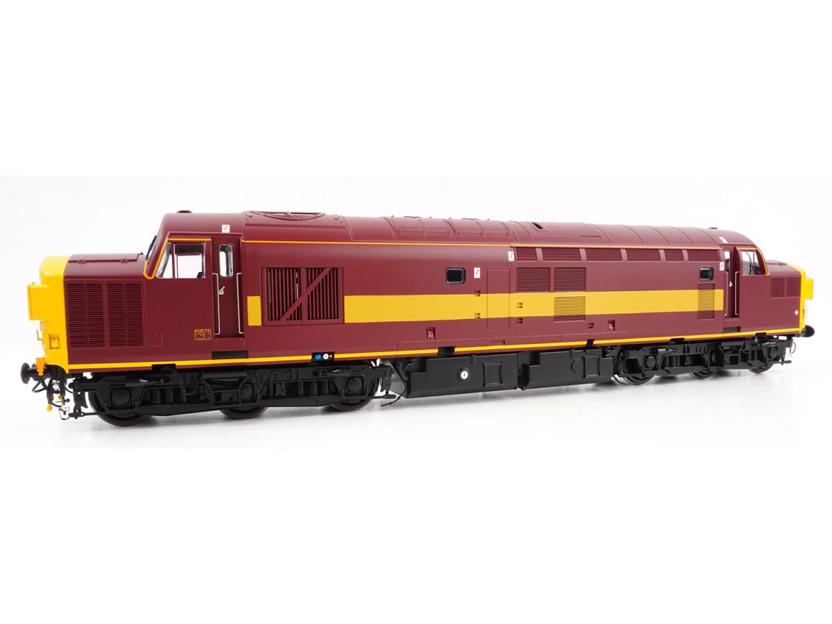 Heljan 3726 Class 37/0 EWS Red/Gold, O Gauge