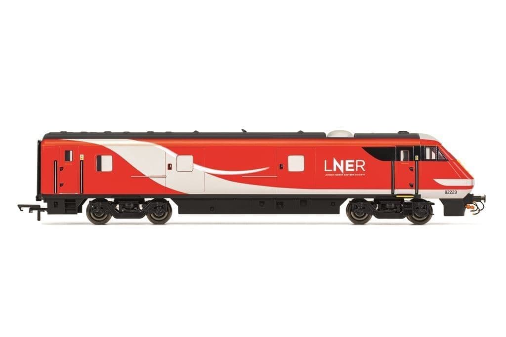 Hornby R40450 LNER Mk4 DVT 82223, OO Gauge