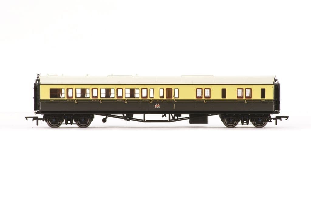 Hornby R40465 GWR Collet Coaches Corridor Brake Third LH 5040, OO Gauge