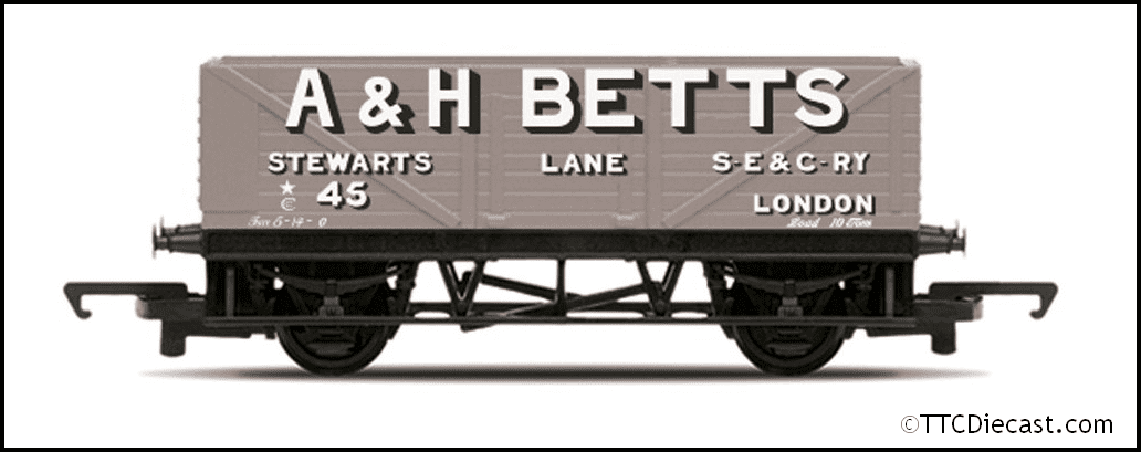 Hornby R60049 PO, A & H Betts, Plank Wagon - Era 2 *LAST FEW*