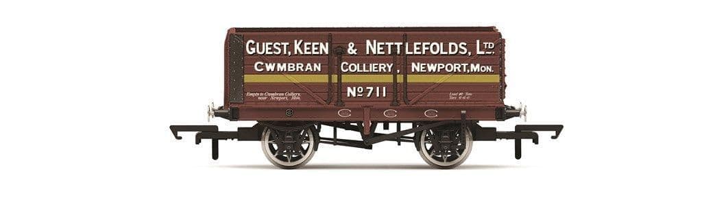 Hornby R60296 Guest Keen & Nettlefolds 7 Plank Wagon No111, OO Gauge