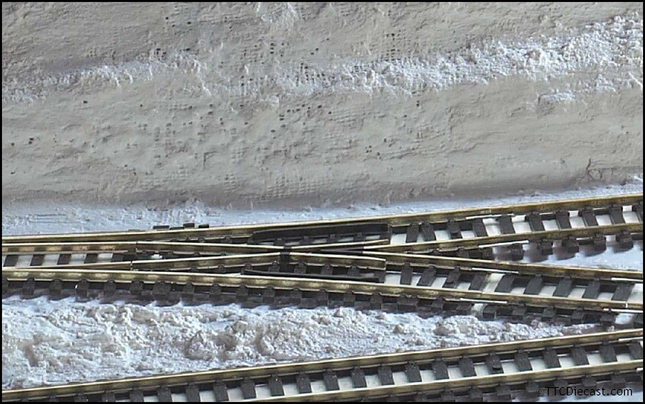 Hornby R7273 SkaleRoc, Landscaping plaster