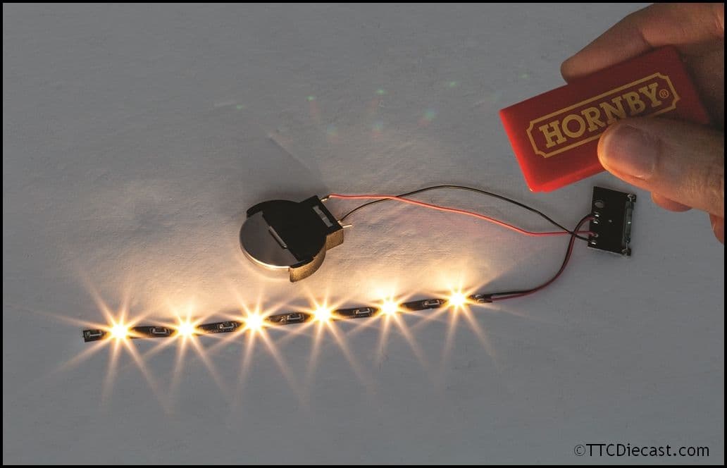 Hornby R7305 Maglight Lighting Unit for Mk3 Coaches * PRE ORDER £15.19 *