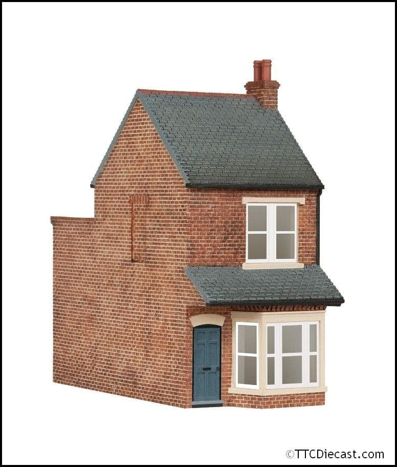 Hornby R7357 Left Hand 2 Up/2 Down Terraced House OO Gauge - PRE ORDER £25.19