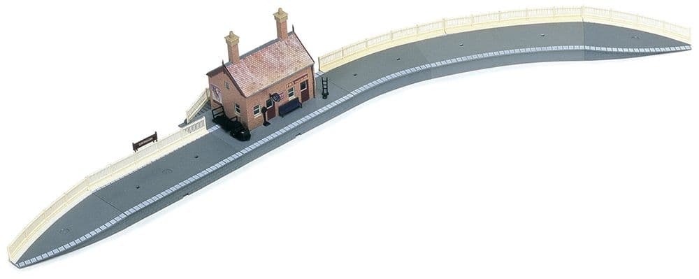 Hornby R8000 Country Station