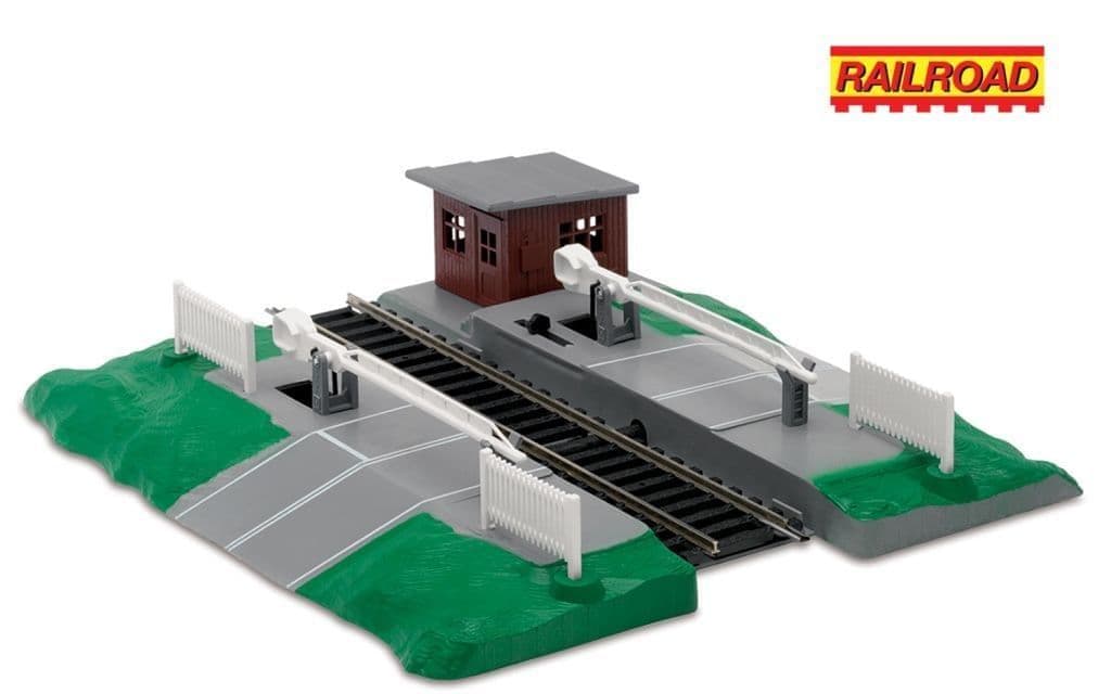 Hornby R8259 RailRoad Level Crossing, OO Gauge - PRE ORDER £13.49