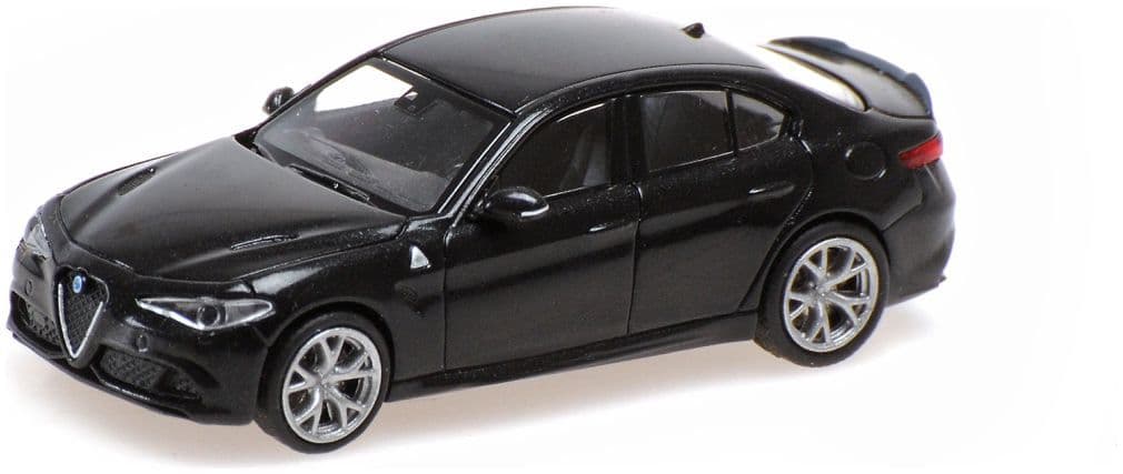 Minichamps 870 120106 Alfa Romeo Giulia Quadrifoglio 2017, Black Metallic 1:87 Scale *PRE ORDER £22.94*