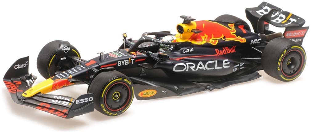 Minichamps 110 221601 Oracle Red Bull Racing RB18 Max Verstappen 1st Italian GP 2022 1/18 Scale