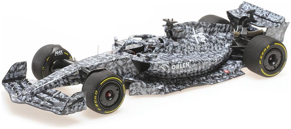 Minichamps 117 229988 Alfa Romeo F1 Team Orlen C42 Robert Kubica Testing Barcelona 2022 1/18