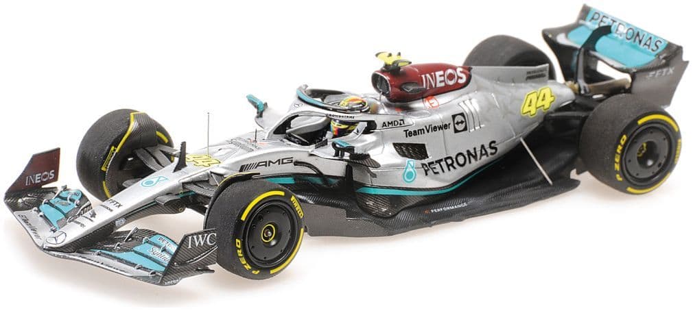 Minichamps 417 221344 Mercedes AMG Petronas F1 L. Hamilton HUN22 2nd Hungarian GP 2022 W13 E Per