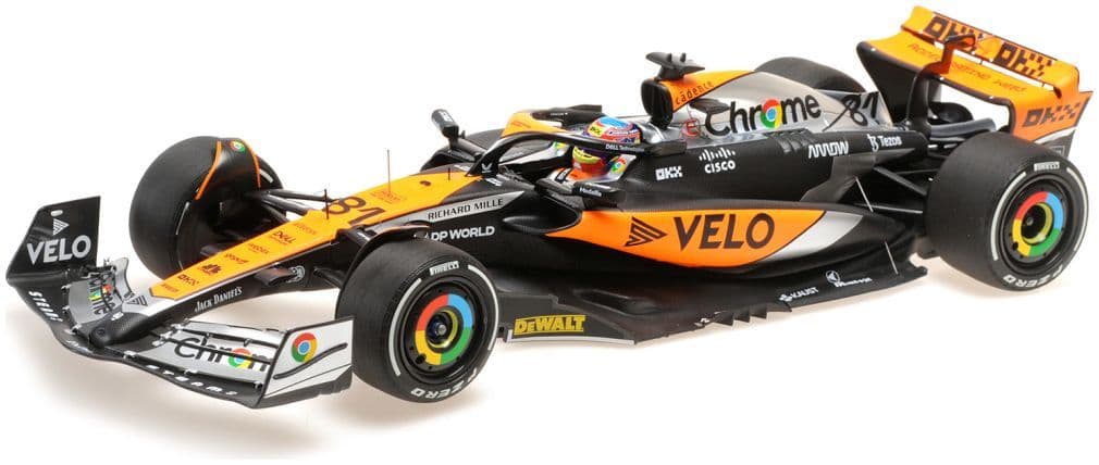 Minichamps 537 232981 McLaren F1 Team MCL60 Oscar Piastri British GP 2023 1/18 PRE ORDER £220.83