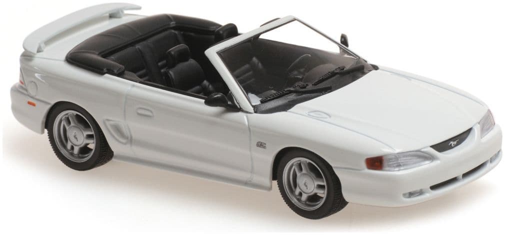 Minichamps 940 085631 Ford Mustang Cabriolet 1994 White 1/43 Scale *PRE ORDER £ 38.33*