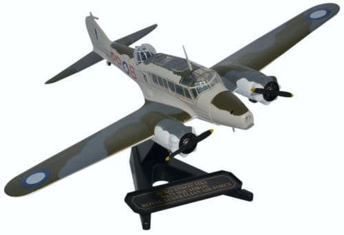 Oxford 72AA005 Avro Anson AW665/PP.B 71 Sqn. RAAF - 1/72 Scale