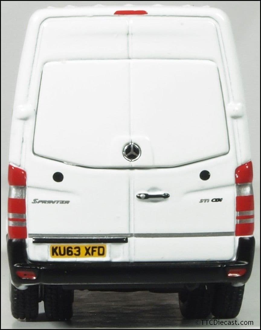 Oxford 76MSV004 Mercedes Sprinter White, 1/76 Scale