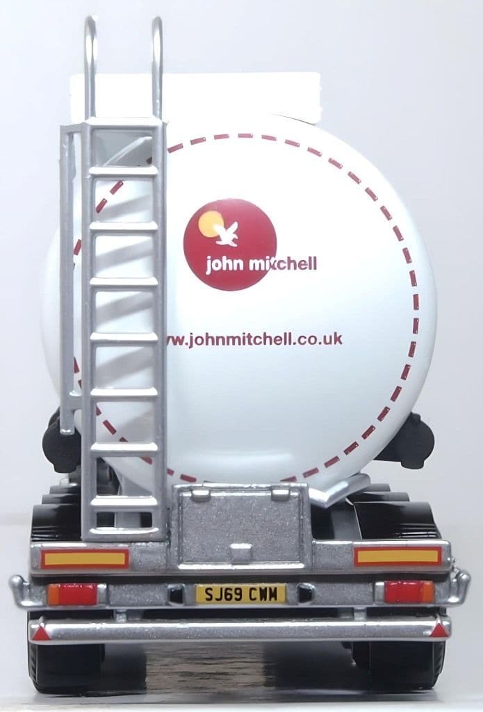 Oxford 76VOL4012 Volvo FH4 Cylindrical Tanker John Mitchell 1/76 Scale