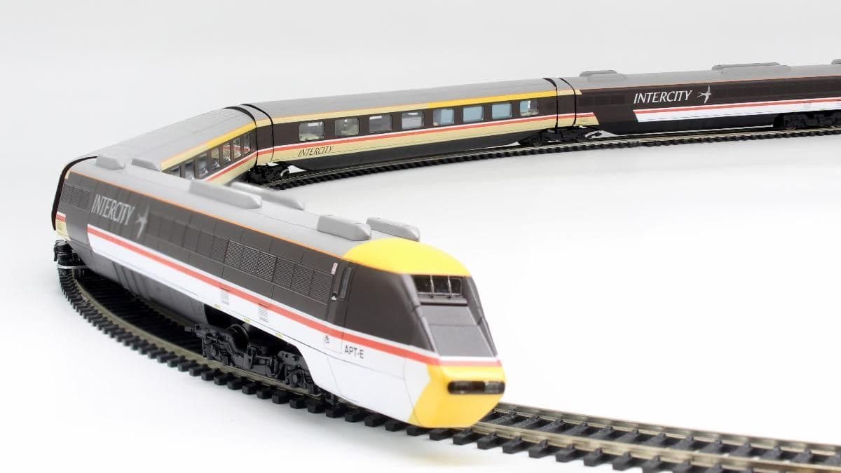 Rapido 924505 APT-E Train Pack - InterCity 'Swallow' Livery Train Pack - DCC Sound Fitted, OO Gauge