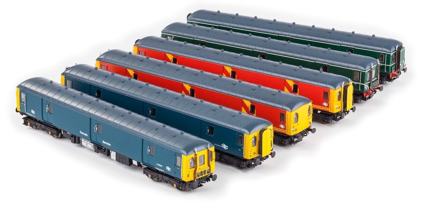 Revolution Class 128 55994 Express Parcels 2-tone blue plated corridors N Gauge