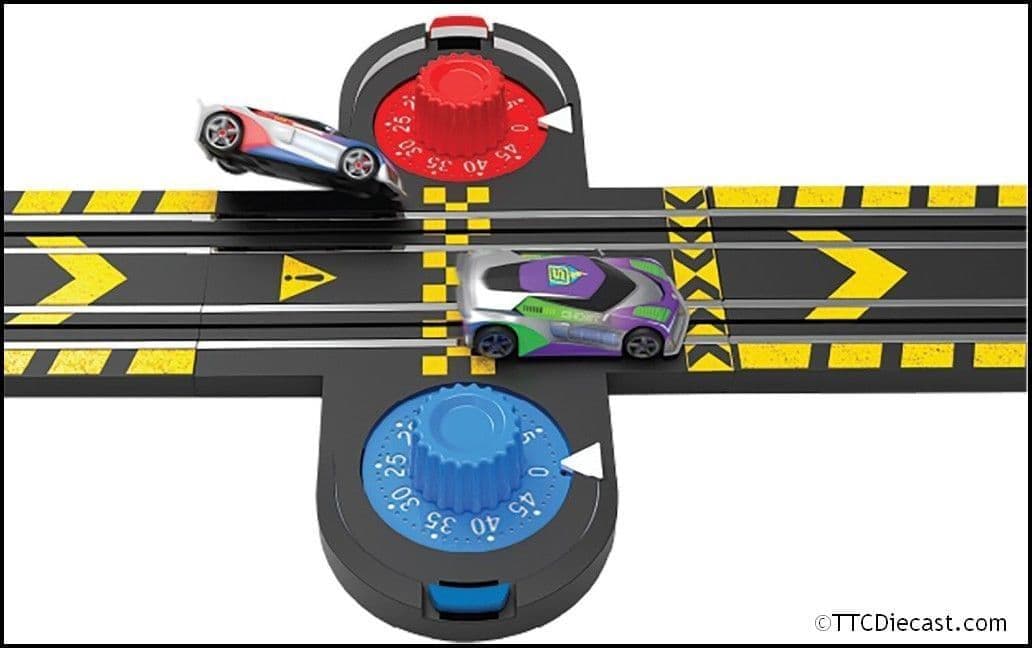 Scalextric G8048 Micro Scalextric Ejector Lap Counter Accessory Pack