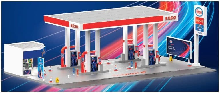 Tiny 64047 ESSO Petrol Diorama w/Lighting Effects Petrol Station Accessories/Store Accessory 1:64 Scale *PRE ORDER £89.99*